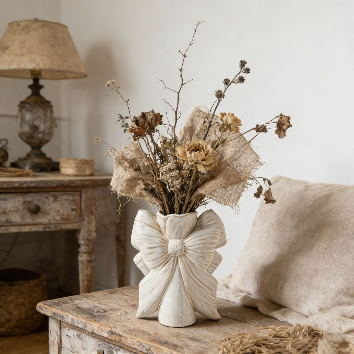 Bow-Shaped Ceramic Decorative Flower Vase